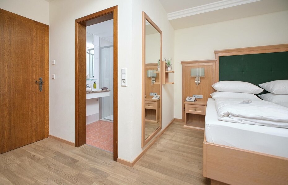 Double room directly on the lake - comfort double room Double room directly on the lake - comfort double room