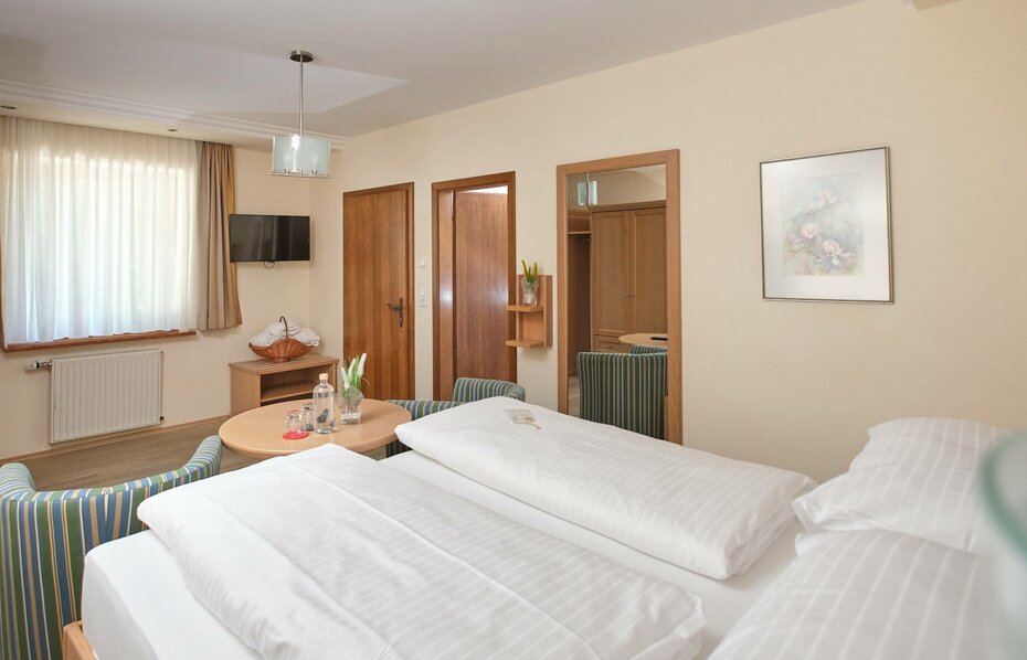 Double room directly on the lake - comfort double room Double room directly on the lake - comfort double room