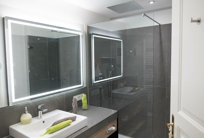 Your room at lake Wolfgangsee: Suite Zwölferhorn