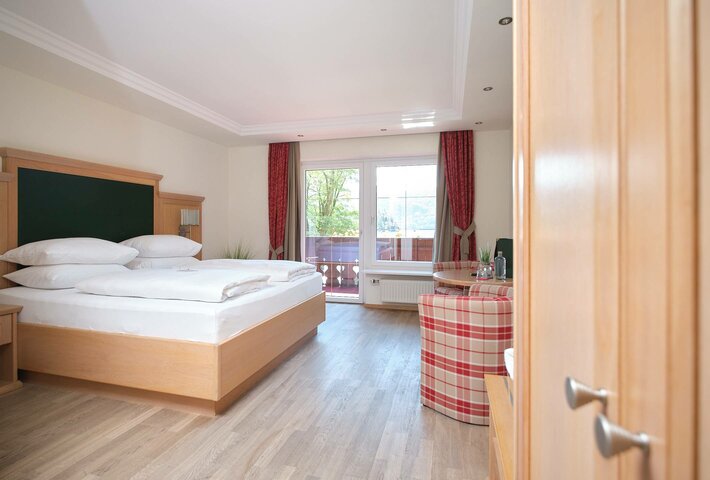 Doppelzimmer Salzburger Land · mit Balkon am See