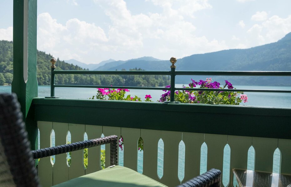 Your room at lake Wolfgangsee: Suite Zwölferhorn Your room at lake Wolfgangsee: Suite Zwölferhorn